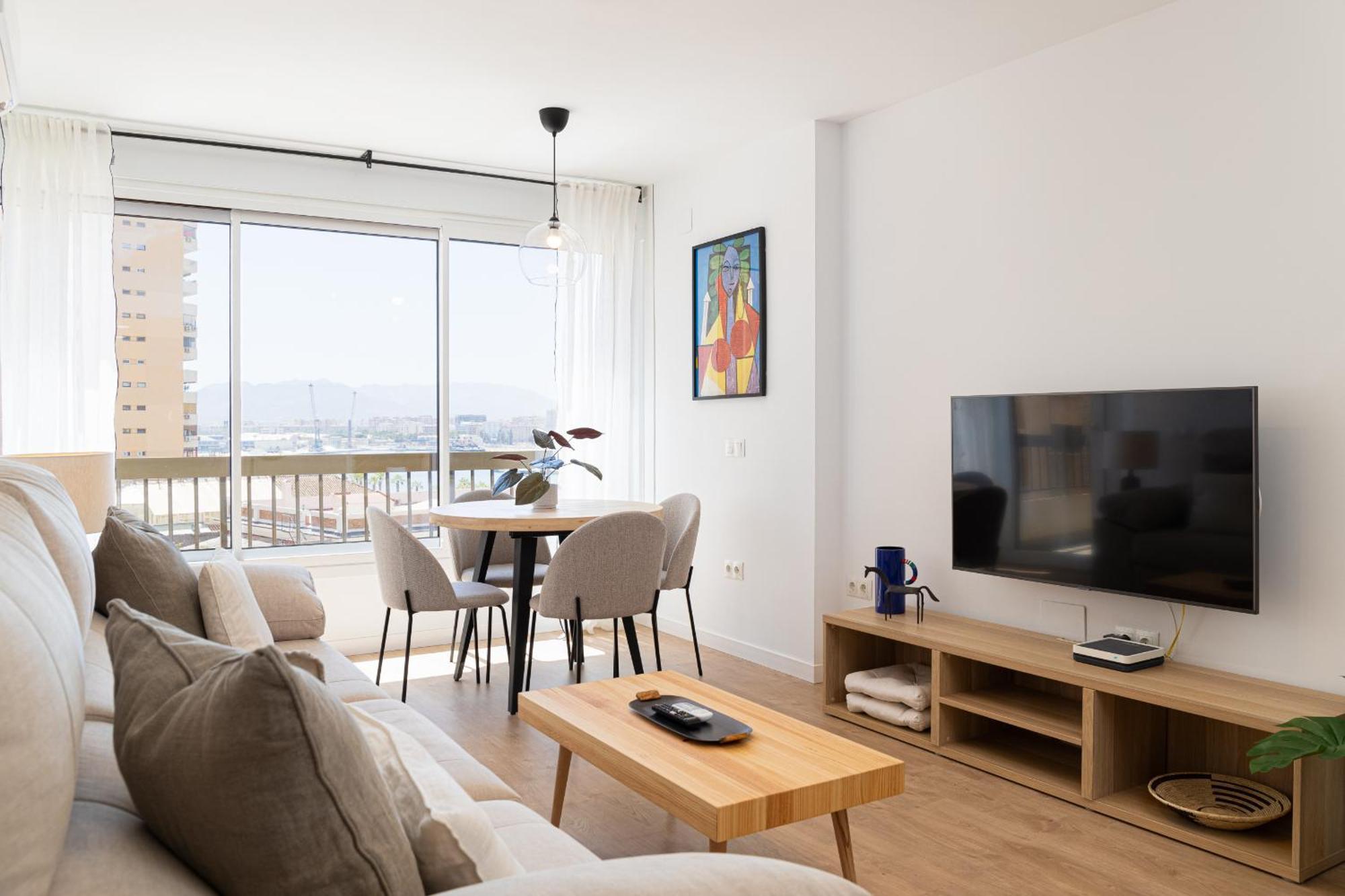 Apartment C36 Elegant 2 Bdr Amazing Views *