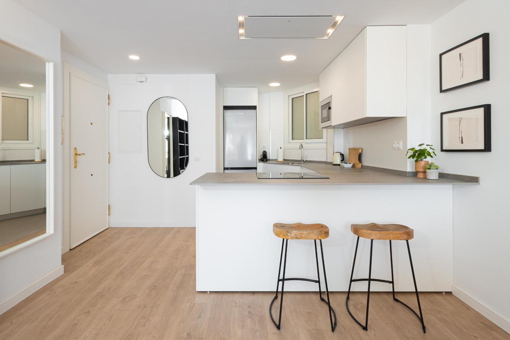 Apartment C36 Elegant 2 Bdr Amazing Views