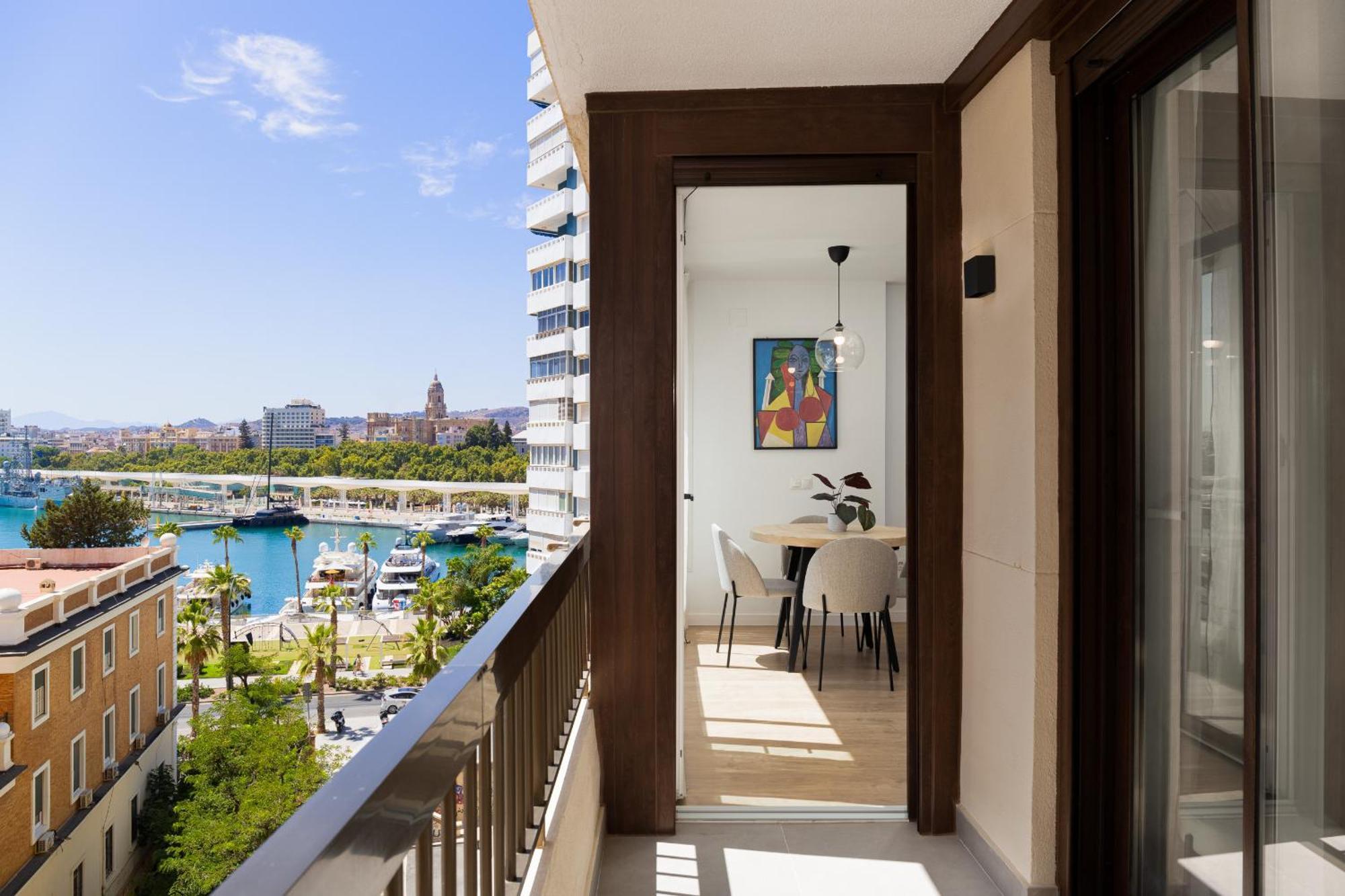 Apartment C36 Elegant 2 Bdr Amazing Views Málaga