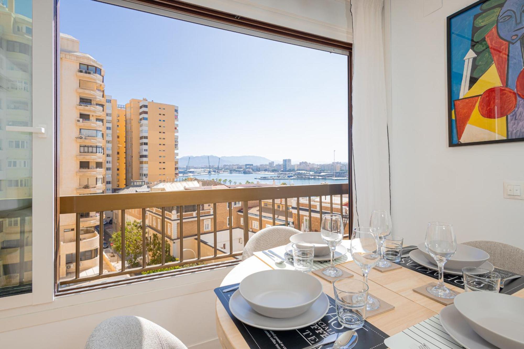 Apartment C36 Elegant 2 Bdr Amazing Views *
